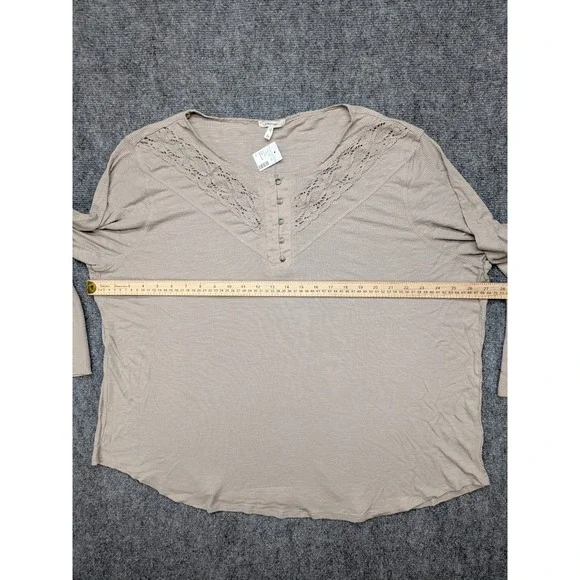 Maurices Henley Women's 3X Top Crochet Ribbed‎ Beige Boho Feminine Romantic - Picture 7 of 11